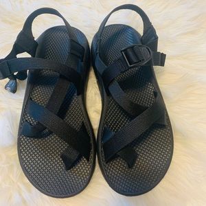 Men’s CHACO sandals, size 8!